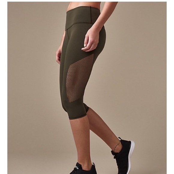 Lululemon Reveal Cropped Leggings - Picture 1 of 6